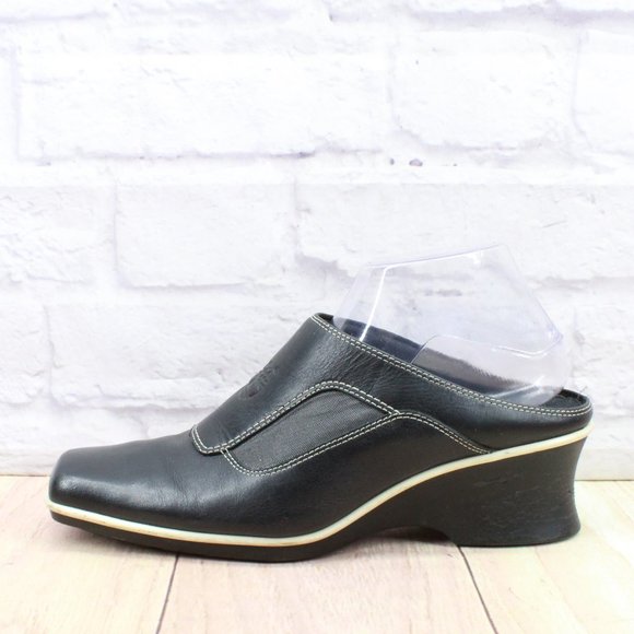 Timberland Shoes - Timberland Black Leather Slip On Wedge Mules Clogs Shoes Size 9 Medium